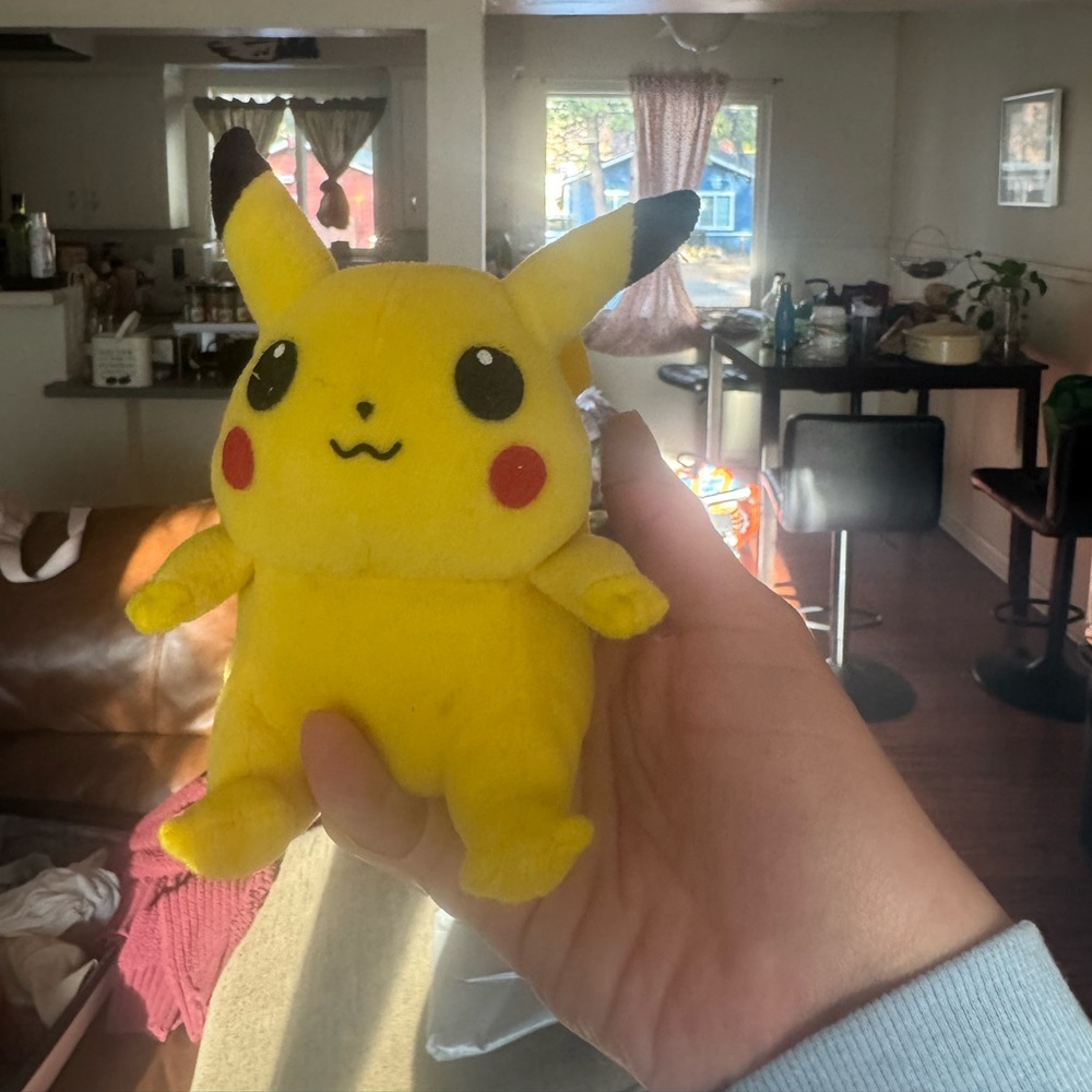 Pokémon Pikachu plush toy